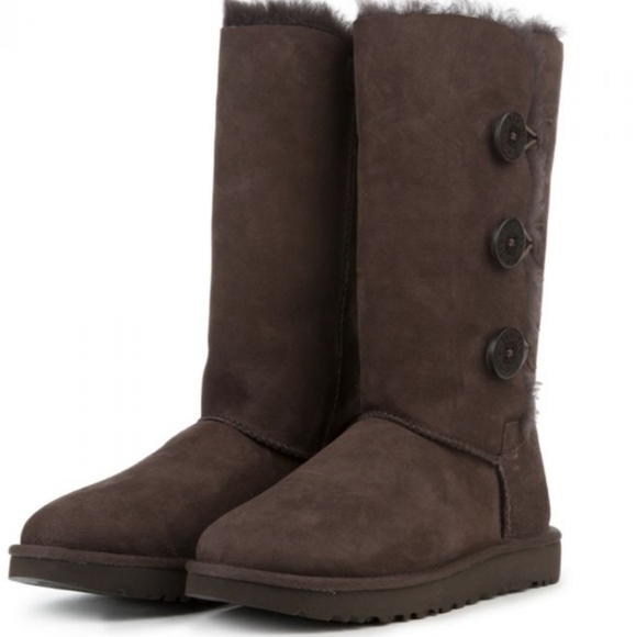 Ugg Australia tall  boots Bailey Button Triplet II chocolate - Picture 1 of 16
